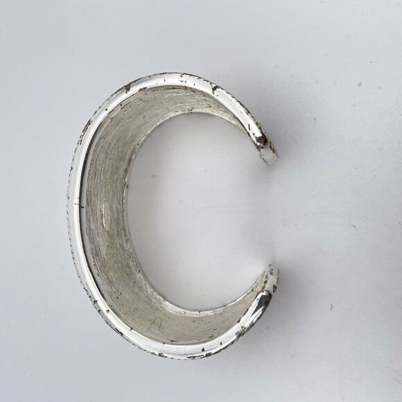 Vintage NAPIER Large Wide Cuff Silver and Gold toned Bracelet - Picture 5 of 5